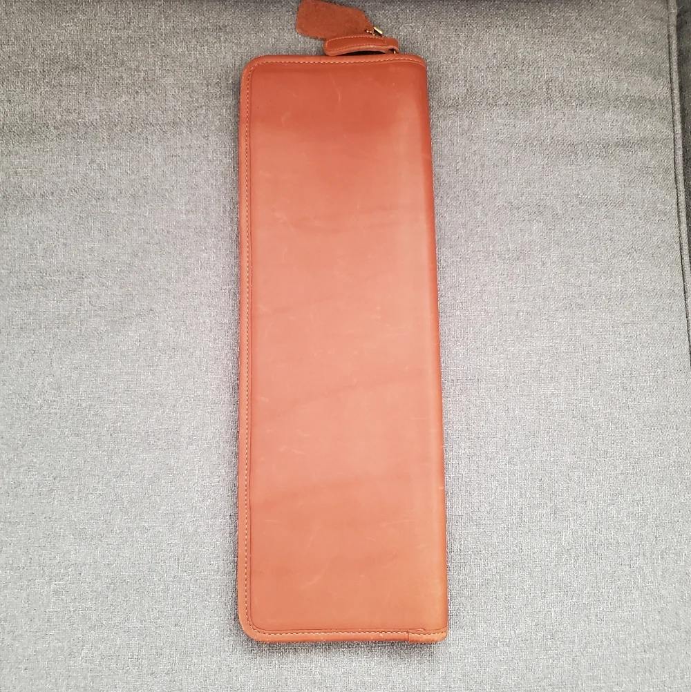 COACH VINTAGE BRITISH TAN LEATHER ACCESSORY'S/TIE TRAVEL CASE - Picture 2 of 16